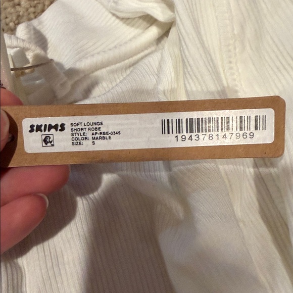 Skims robe - Picture 3 of 3